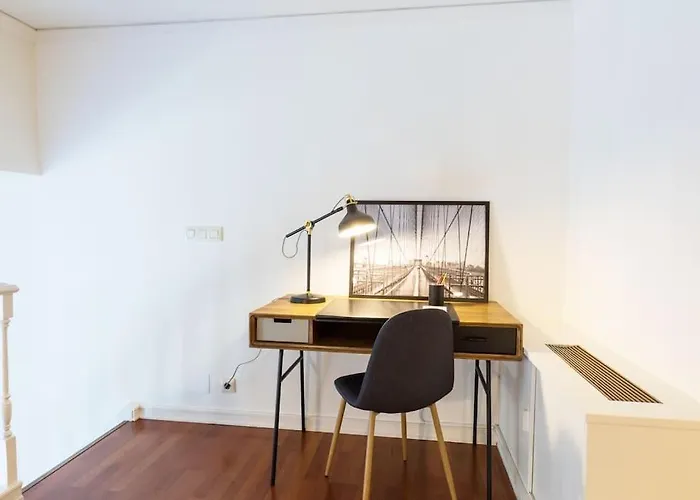 P Sanz 1, 411 By Ybh Apartmán *