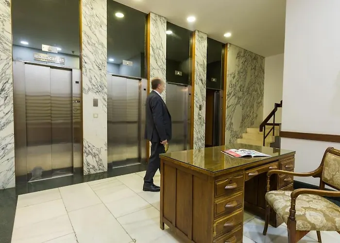 P Sanz 1, 411 By Ybh * Vigo